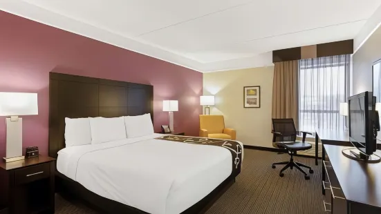 La Quinta Inn & Suites by Wyndham Boston-Andover