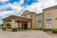 Quality Suites Sherman Hotels in Sherman