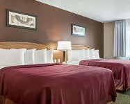 Travelodge by Wyndham Fargo West Acres