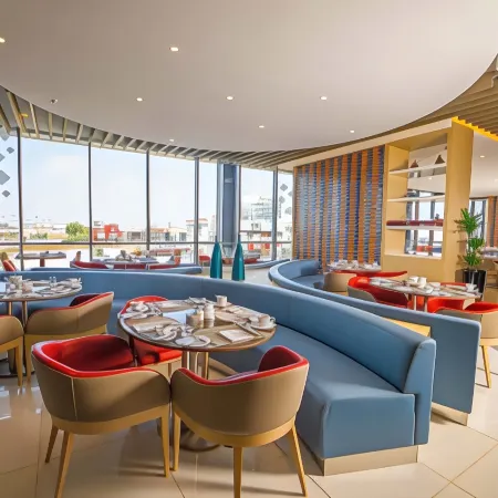 Rotana Corniche