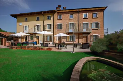 La Casa di Alice Hotels in Tonco