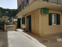 Guest House Via Marina B&B