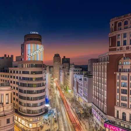 Aloft Madrid Gran Via Отели рядом с достопримечательностью «Улица Гран-Виа»