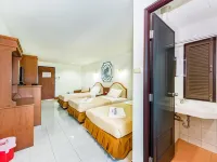 Pure Phuket Residence Các khách sạn gần Trường Dowroongwittaya 