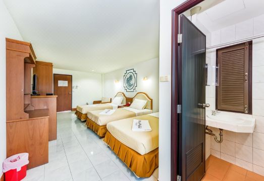 2. 퓨어 맨션 호텔..