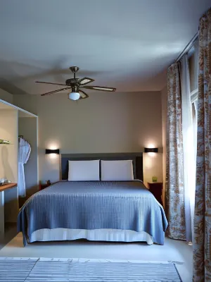 Gare du Nord Hotels in Sant Joan De Labritja
