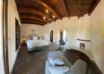 Mestizo Cortijo Hotels in Ciudad Vieja