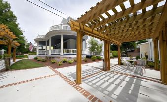The Edenton Collection-Captain's Quarters Inn