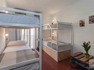 Loft Apart & Hostal Group