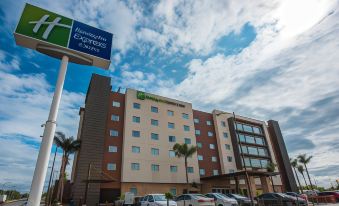 Holiday Inn Express & Suites Celaya