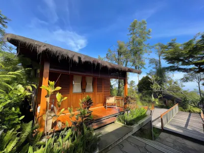 Langit Teduh Resto and Resort Hotels near Tikungan Selamat Datang Saung Lokapurna aneka jajanan