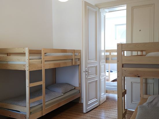 A&S Hostel Bonnerstr. 64