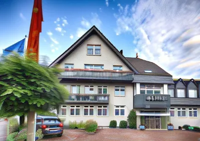 Boutique Hotel Poppenbütteler Hof Hotel dekat Musicalschule Ahrensburg
