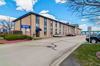 Motel 6 Bridgeview, IL Các khách sạn ở Bridgeview