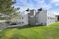 Visby Lägenhetshotell Hotels near Kräklingbo kyrka
