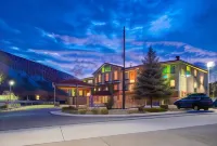 Holiday Inn Express Glenwood Springs (Aspen Area) Hotels near High Country Gems & Minerals ＂The Rock Shop＂