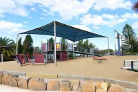 Travelway Motel فنادق في بورت بيري