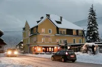 Hotel Villa Huber Hôtels à proximité de : Wurzelpark Arriach - Gerlitzen