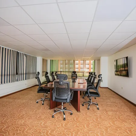 The Crossroads Hotel, Westlands