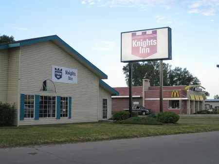 Knights Inn Litchfield Отели в г. Элсуэрт