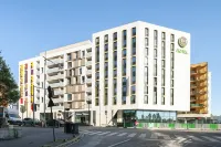 B&B Hôtel Paris Porte de Bagnolet Hôtels à proximité de : Auchan Hypermarché BAGNOLET