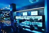 Sutanraja Hotel & Convention Centre - bar