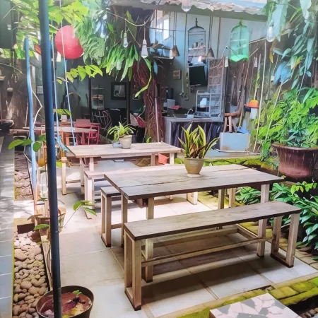 Jeng Tini Guest House