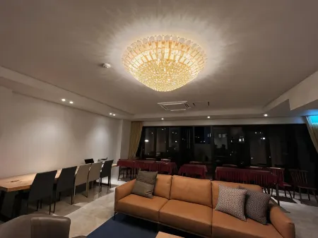 Jinhae Intercity Hotel Отели рядом с достопримечательностью «Yeojwacheon Stream»