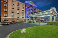 Holiday Inn Express & Suites Lebanon-Nashville Area Hotels in Wilson County