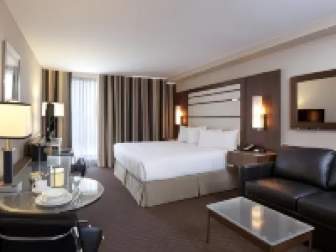 Hôtel Le Cantlie Suites Hotels near McGill University