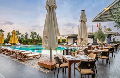 Novotel Istanbul Zeytinburnu Hotel dekat Deywan derneği - Komala Deywan - DeywanDer