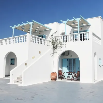 Villa Markezinis Hotel berhampiran Pantai Perivolos
