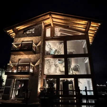 Mohe Boutique Hotel