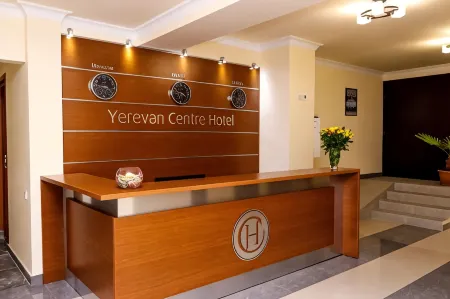 Yerevan Centre Hotel Отели рядом с достопримечательностью «Дом-музей Арама Хачатуряна»