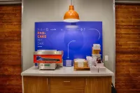 Holiday Inn Express & Suites DORAL - MIAMI by IHG - breakfast