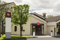 Hôtel Ibis Cergy-Pontoise Le Port - parking