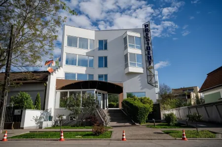 Hotel President Отели в г. Тимишоара