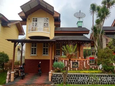 Villa Kota Bunga Anggrek Hotel a Kawungluwuk