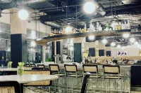 Crowne Plaza CHICAGO WEST LOOP by IHG - bar