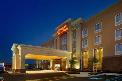 Hampton Inn & Suites Buffalo/Airport Hotels near Macy's  (Walden Galleria)