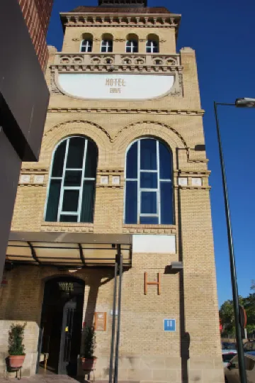 누에보 호텔 오루스 알하페리아 궁전 주변 호텔