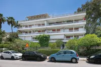 Seaside Secret by BluPine Hotels in Vouliagmeni