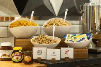 Holiday Inn Express CHELTENHAM TOWN CENTRE by IHG - sarapan