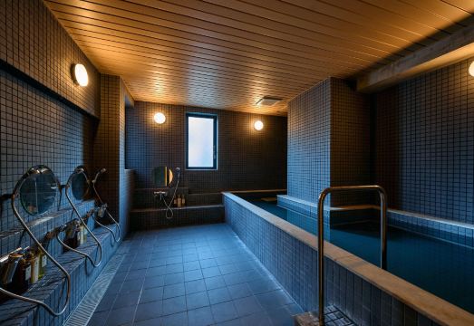 3. 호텔 플러스 호..