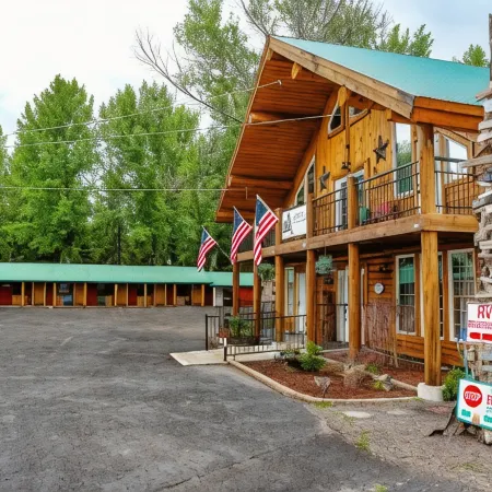 Alpine Lodge Hotel