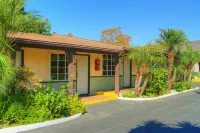 Palm Tropics Motel Hotels in Glendora