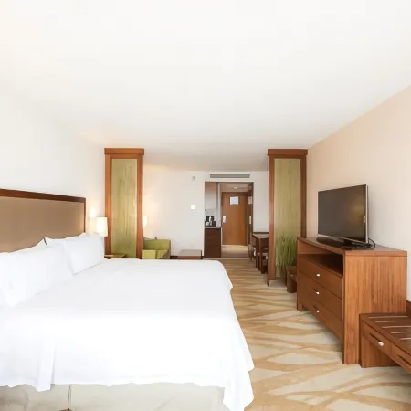 Holiday Inn Express & Suites CELAYA by IHG