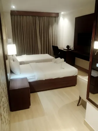 The Grand Parisian Отели рядом с достопримечательностью «Салаб Интернешнел Музеум Оф Тойлетс»