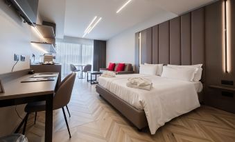 Aurora ApartHotel