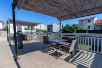 StaySplitBay